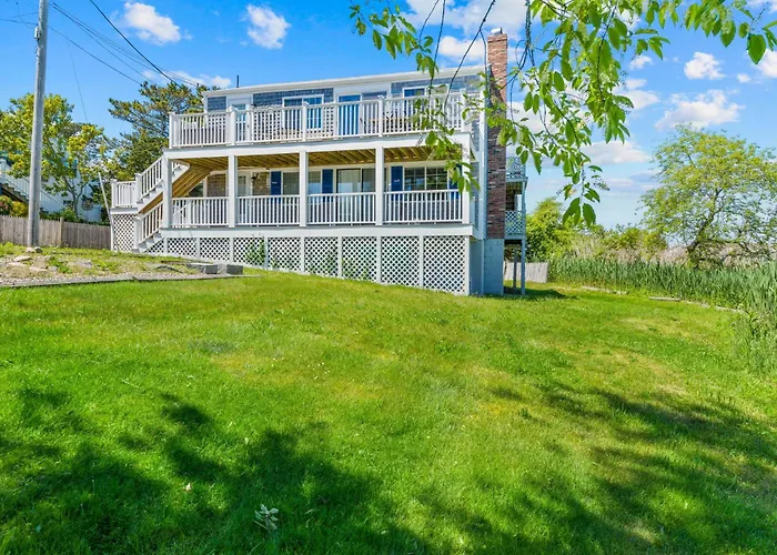 Waterfront Oasis In Yarmouth, Cape Cod
